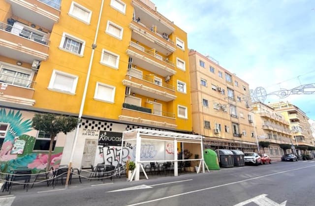 2 sovrum Lägenhet till salu i Puerto Deportivo, Torrevieja - 169 000 € (Ref: 9869898)