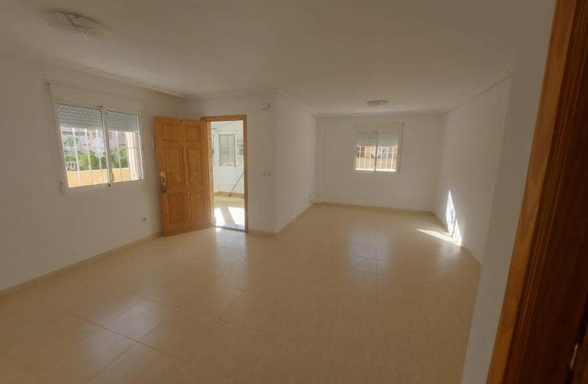 Casa de 3 habitaciones en Ciudad Quesada en venta con piscina - 275.000 € (Ref: 9869944)