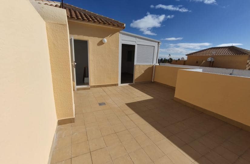 Casa de 3 habitaciones en Ciudad Quesada en venta con piscina - 275.000 € (Ref: 9869944)