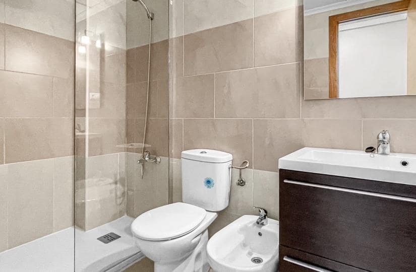 5 makuuhuone Huoneisto myytävänä paikassa Torrevieja - 175 000 € (Ref: 9870441)