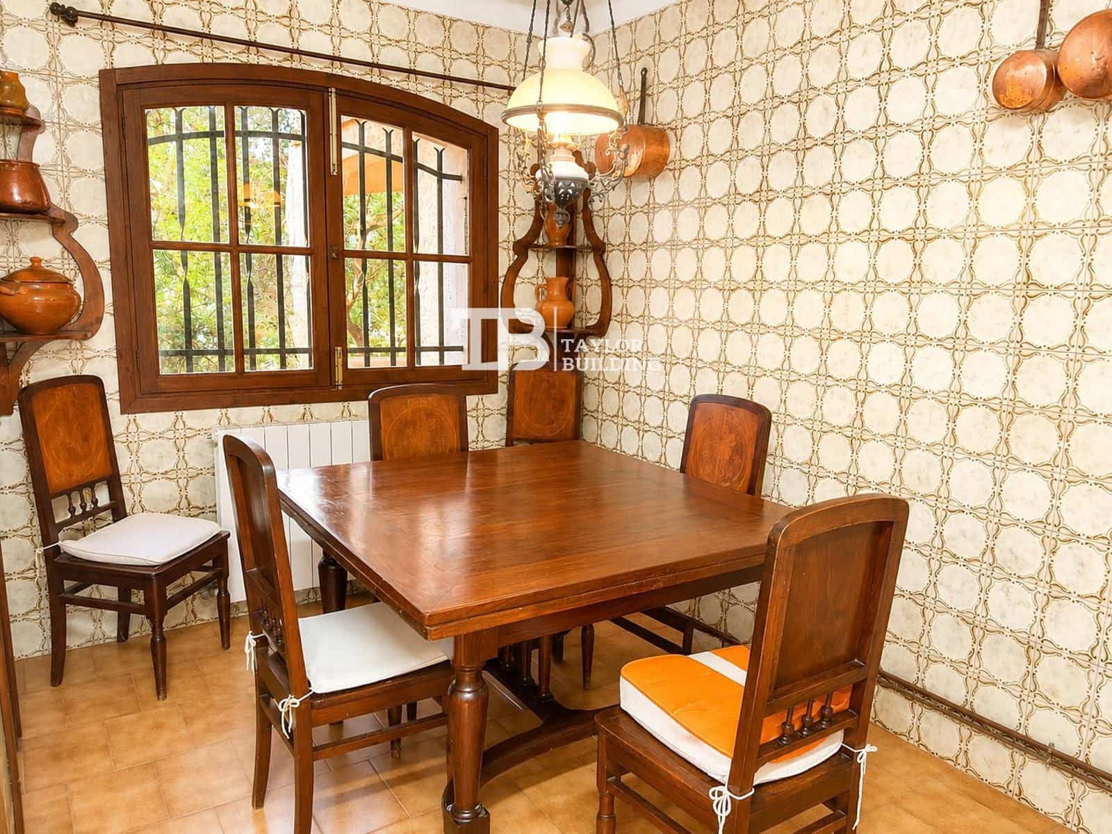 4 bedroom Villa for sale in Portals Nous with garage - € 2,500,000 (Ref: 10012600)