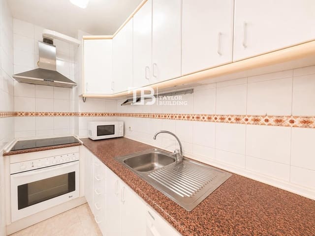 2 bedroom Flat for sale in Portopi, Palma de Mallorca with pool - € 489,000 (Ref: 10031061)