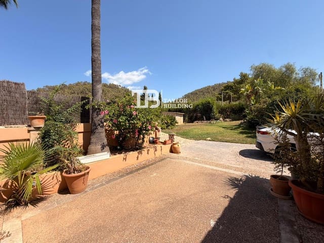 4 Zimmer Villa zu verkaufen in Bunyola mit Pool Garage - 835.000 € (Ref: 10034461)