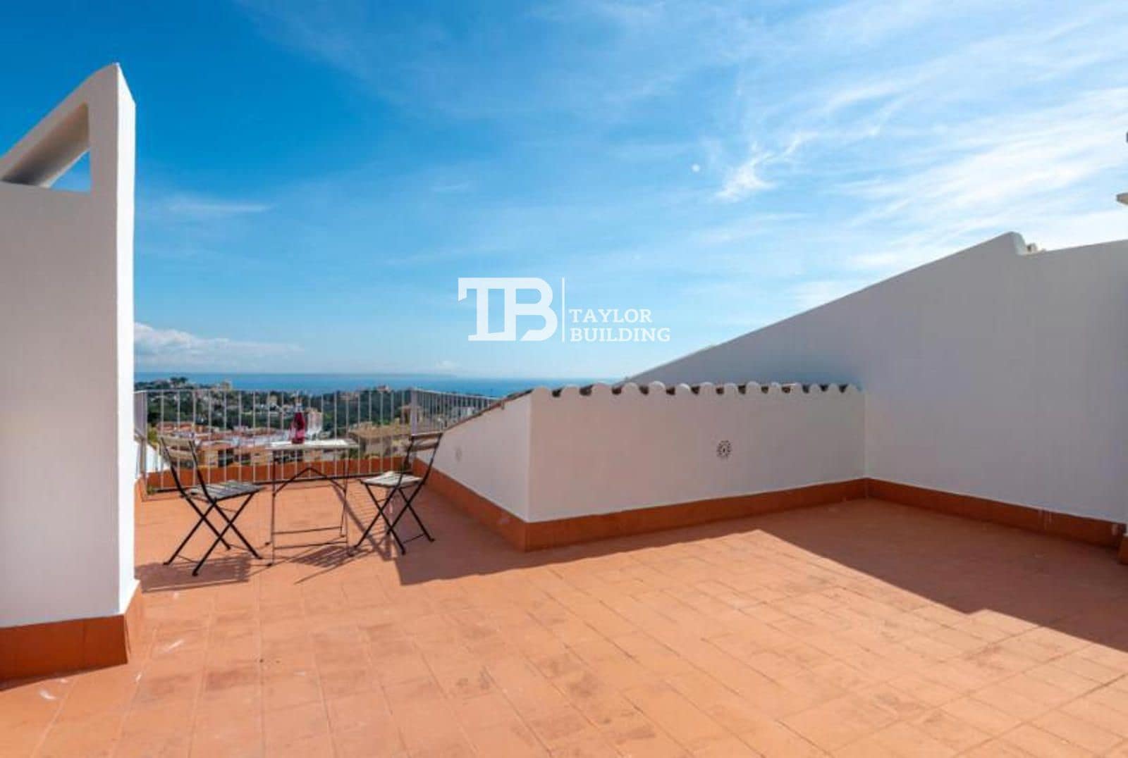 3 quarto Casa em Banda para venda em Genova com piscina garagem - 1 500 000 € (Ref: 10034795)