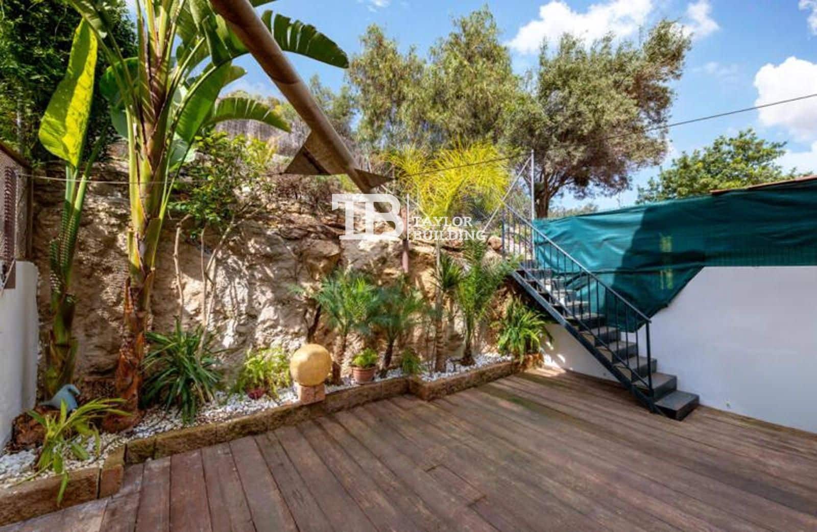 3 quarto Casa em Banda para venda em Genova com piscina garagem - 1 500 000 € (Ref: 10034795)