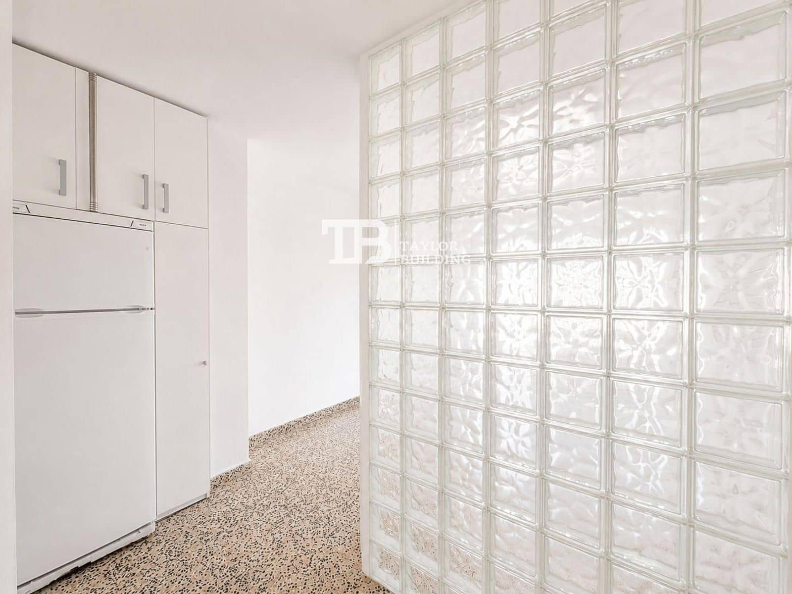 Lägenhet till salu i Palma de Mallorca - 225 000 € (Ref: 10042182)