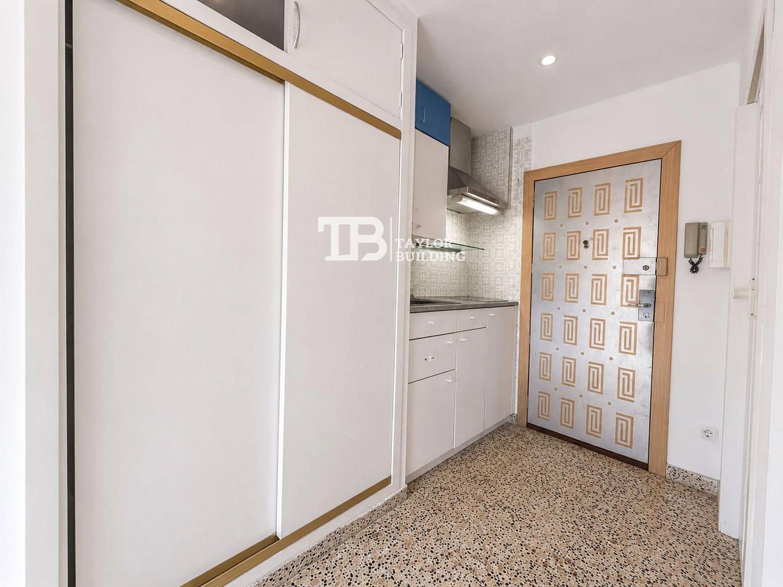 Lägenhet till salu i Palma de Mallorca - 225 000 € (Ref: 10042182)