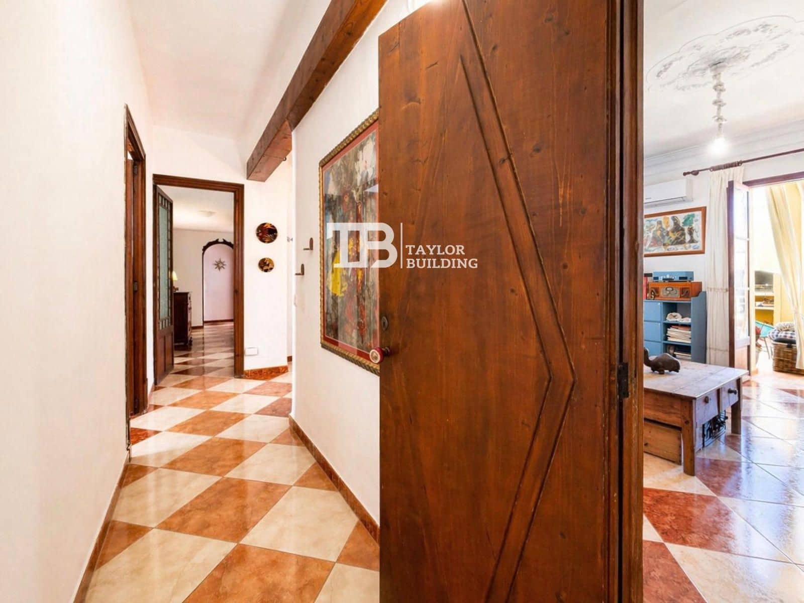 6 bedroom Flat for sale in Palma de Mallorca - € 1,490,000 (Ref: 10042333)