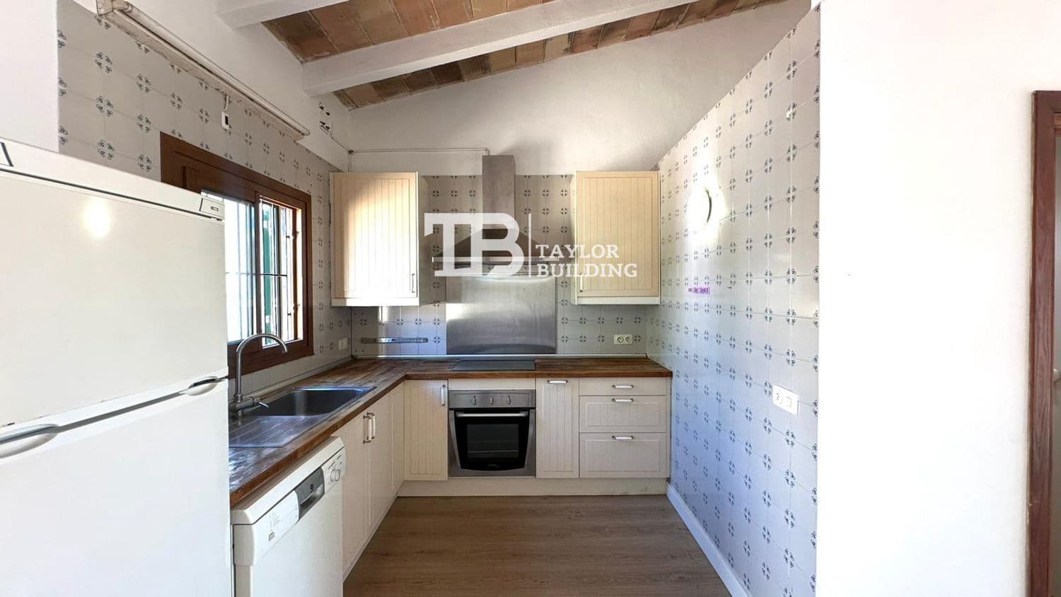 2 bedroom Villa for sale in Llucmajor with garage - € 525,000 (Ref: 10046248)