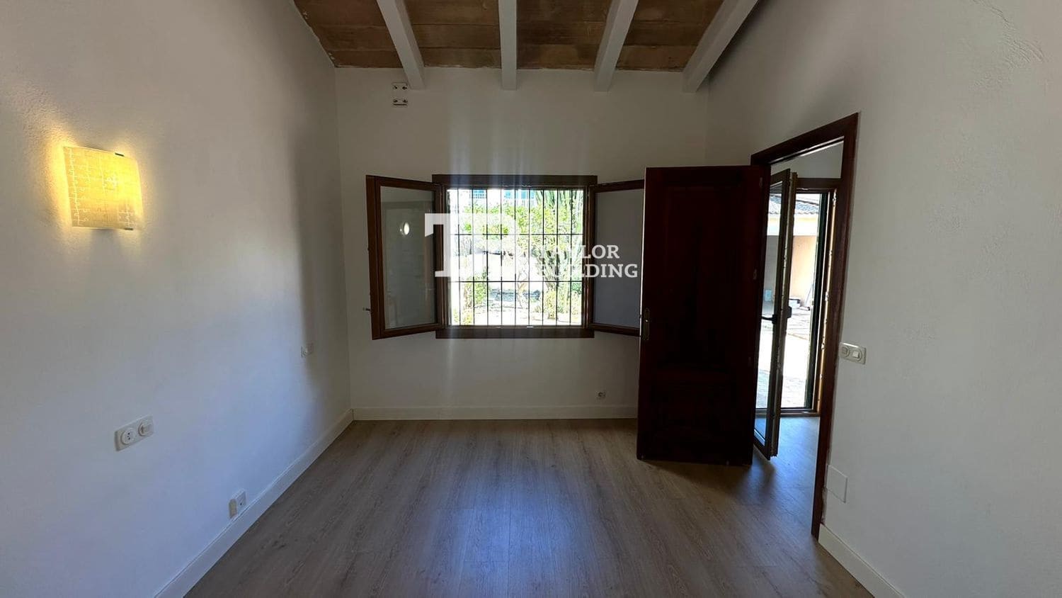 2 bedroom Villa for sale in Llucmajor with garage - € 525,000 (Ref: 10046248)