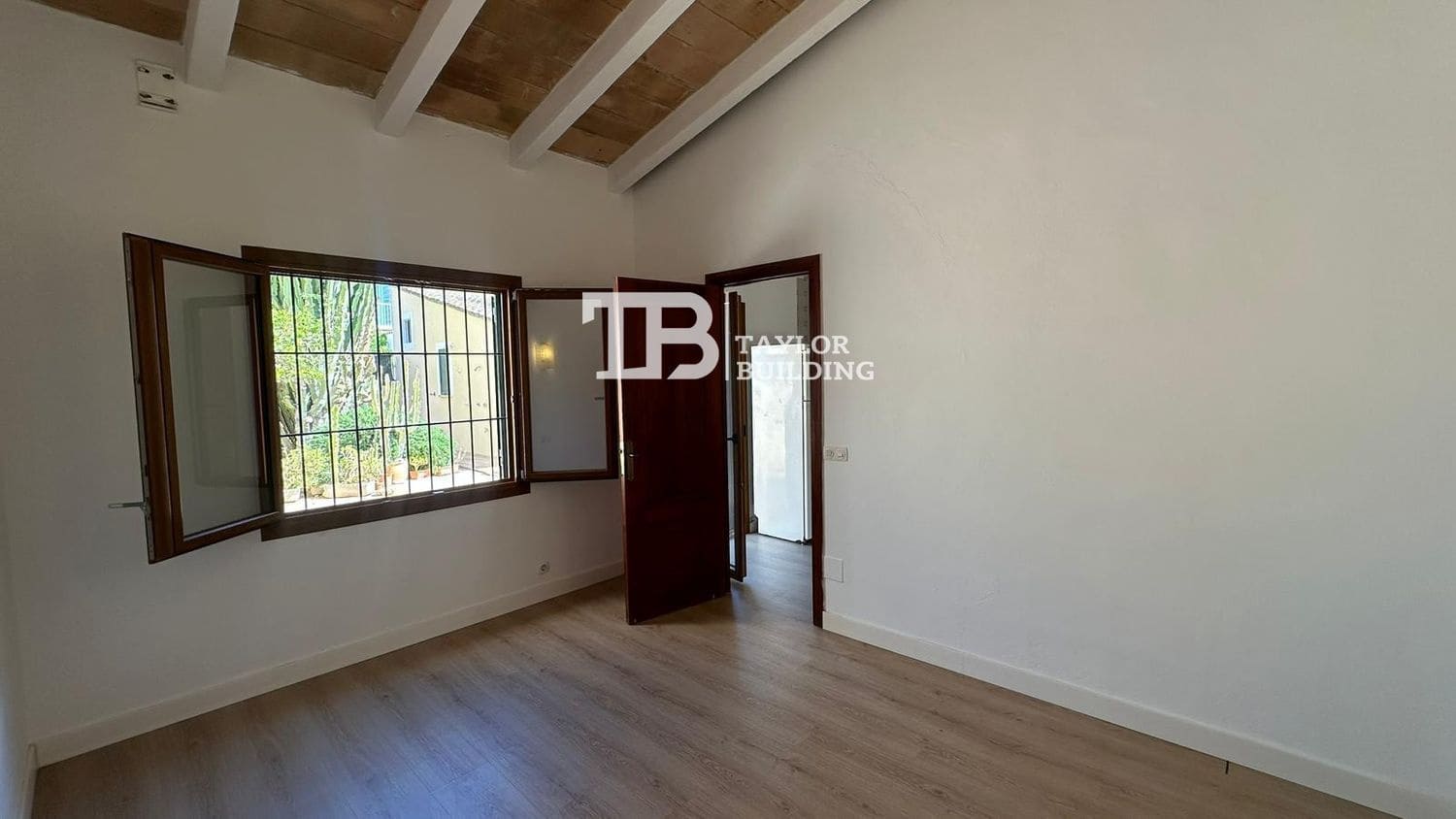 2 bedroom Villa for sale in Llucmajor with garage - € 525,000 (Ref: 10046248)