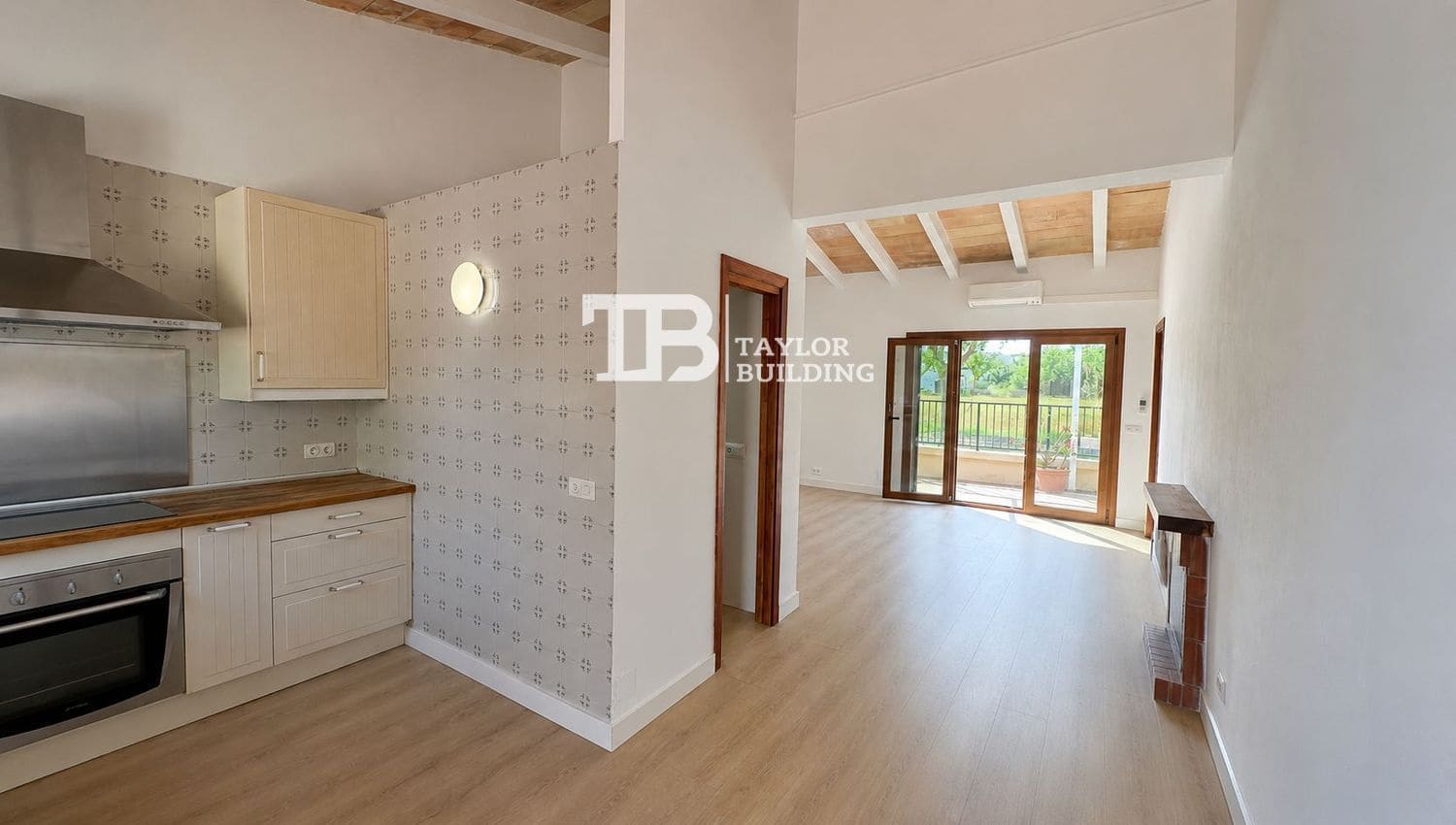 2 bedroom Villa for sale in Llucmajor with garage - € 525,000 (Ref: 10046248)
