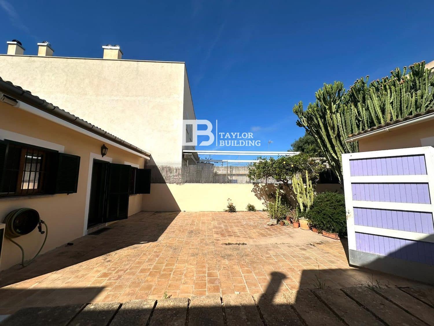 2 bedroom Villa for sale in Llucmajor with garage - € 525,000 (Ref: 10046248)