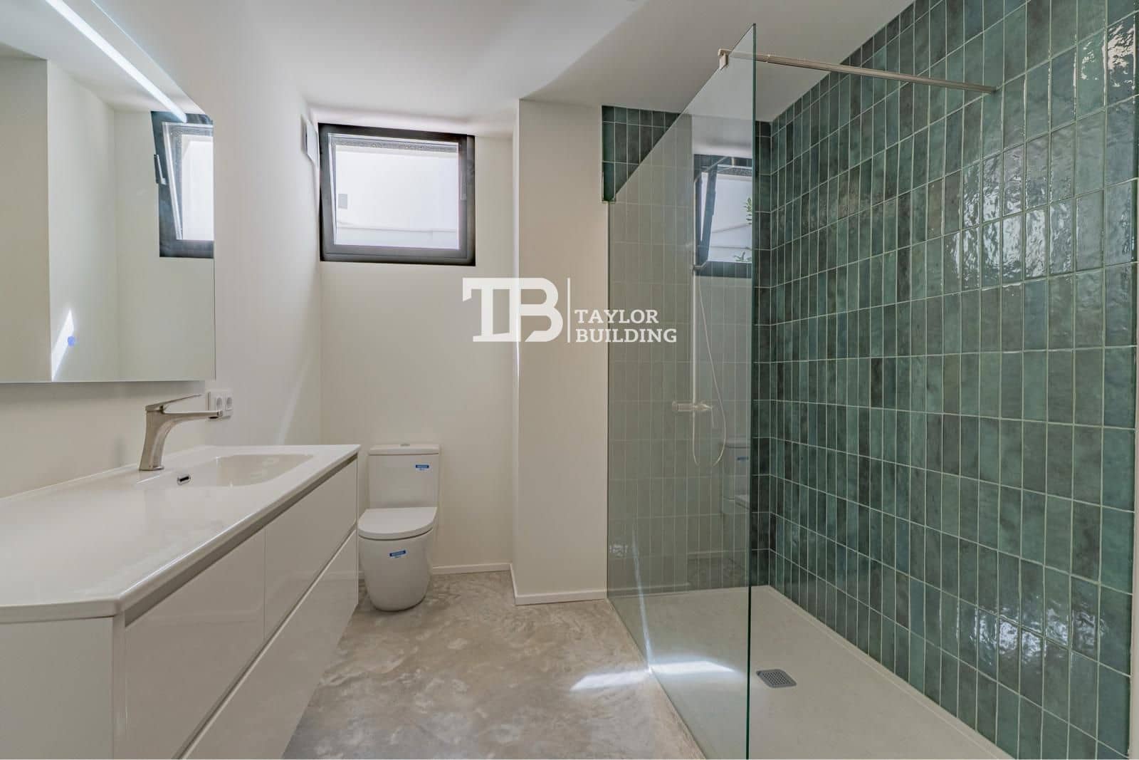 4 chambre Villa/Maison à vendre à Genova avec piscine garage - 1 299 000 € (Ref: 10112232)