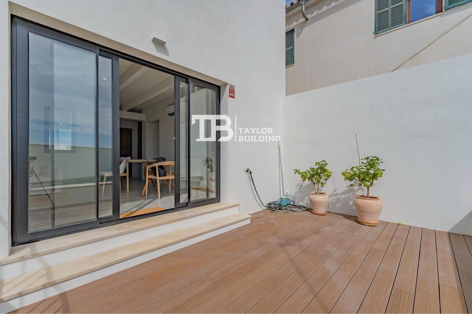 4 chambre Villa/Maison à vendre à Genova avec piscine garage - 1 299 000 € (Ref: 10112232)