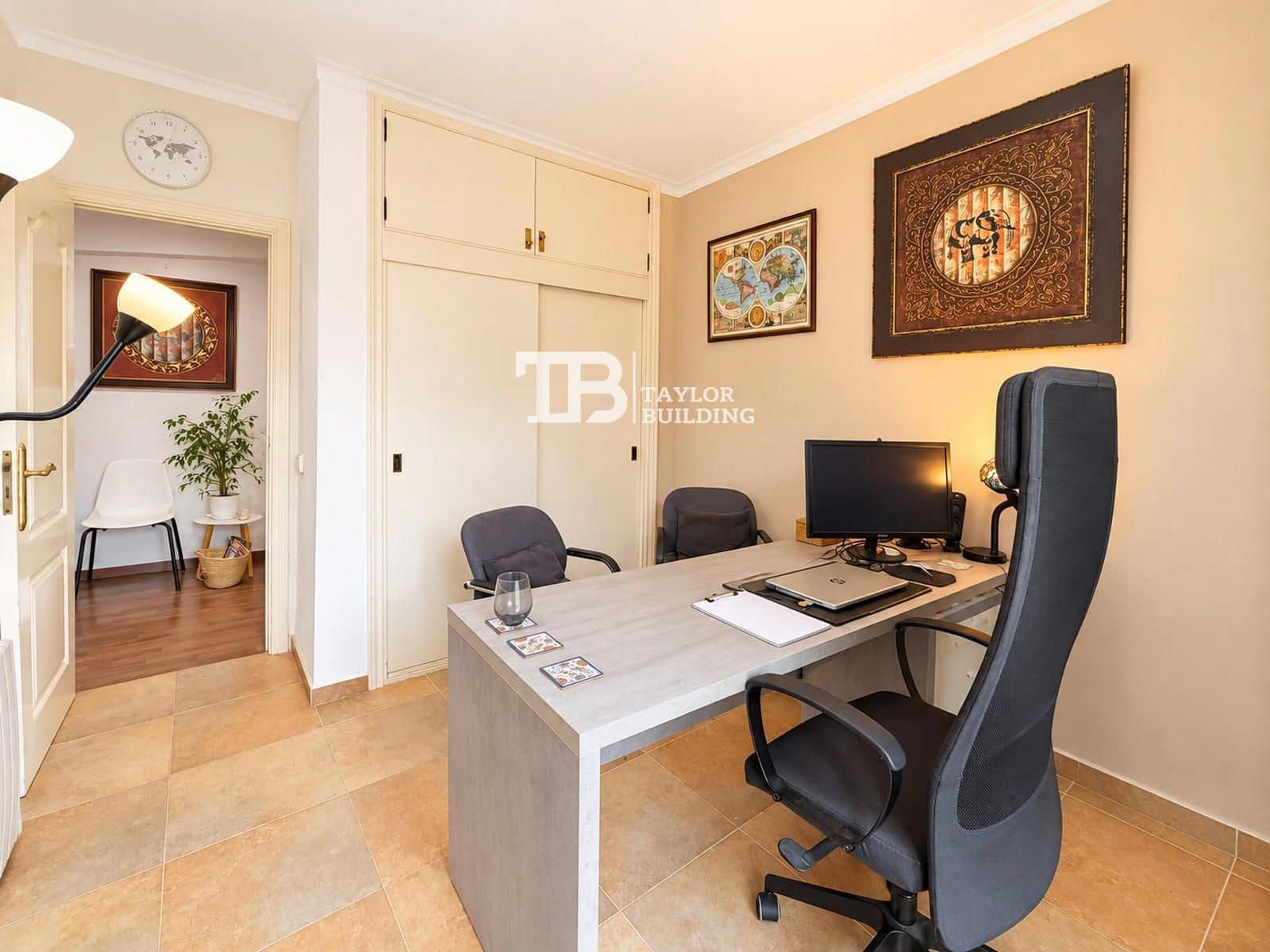 2 bedroom Flat for sale in Santa Ponsa with garage - € 350,000 (Ref: 10130556)