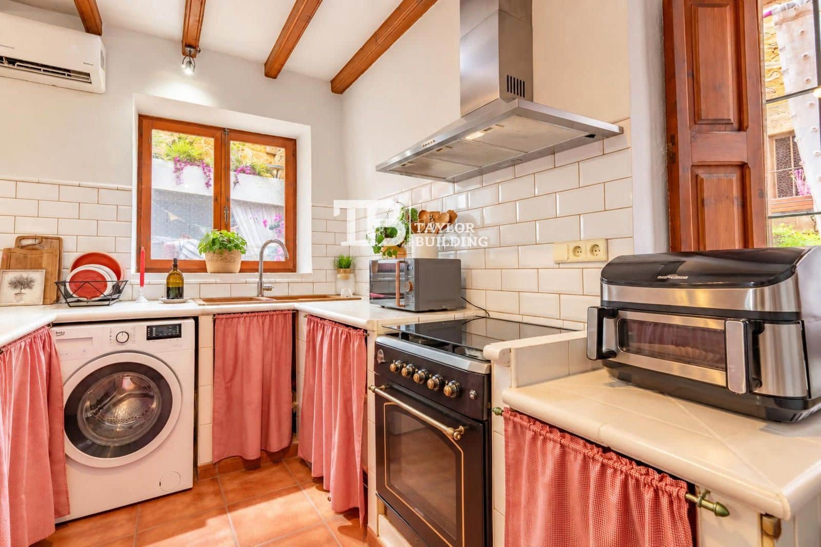3 soverom Villa til salgs i Alaro - € 650 000 (Ref: 10141393)