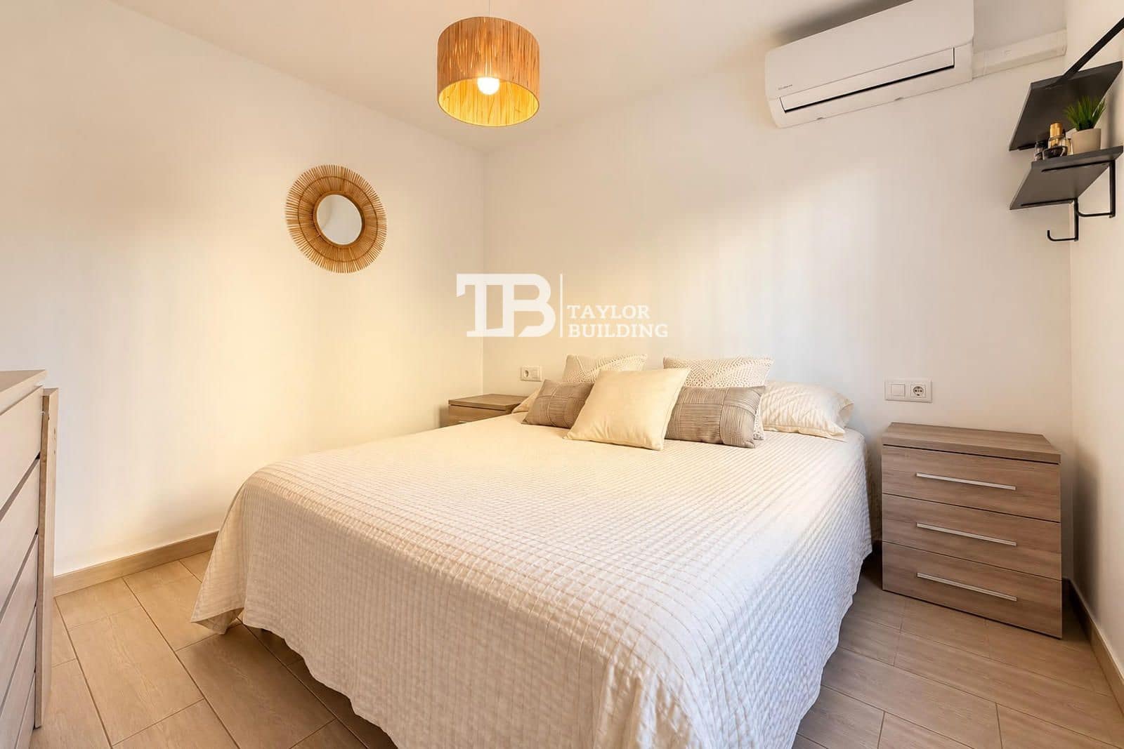 Piso de 2 habitaciones en Santa Ponsa en venta con piscina garaje - 445.000 € (Ref: 10147498)