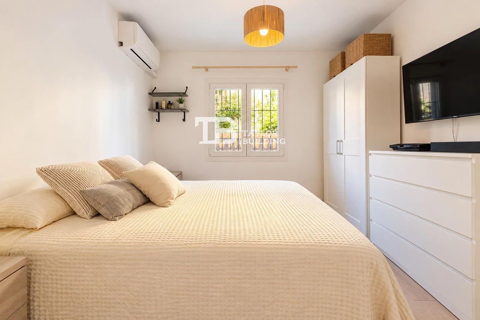 Piso de 2 habitaciones en Santa Ponsa en venta con piscina garaje - 445.000 € (Ref: 10147498)