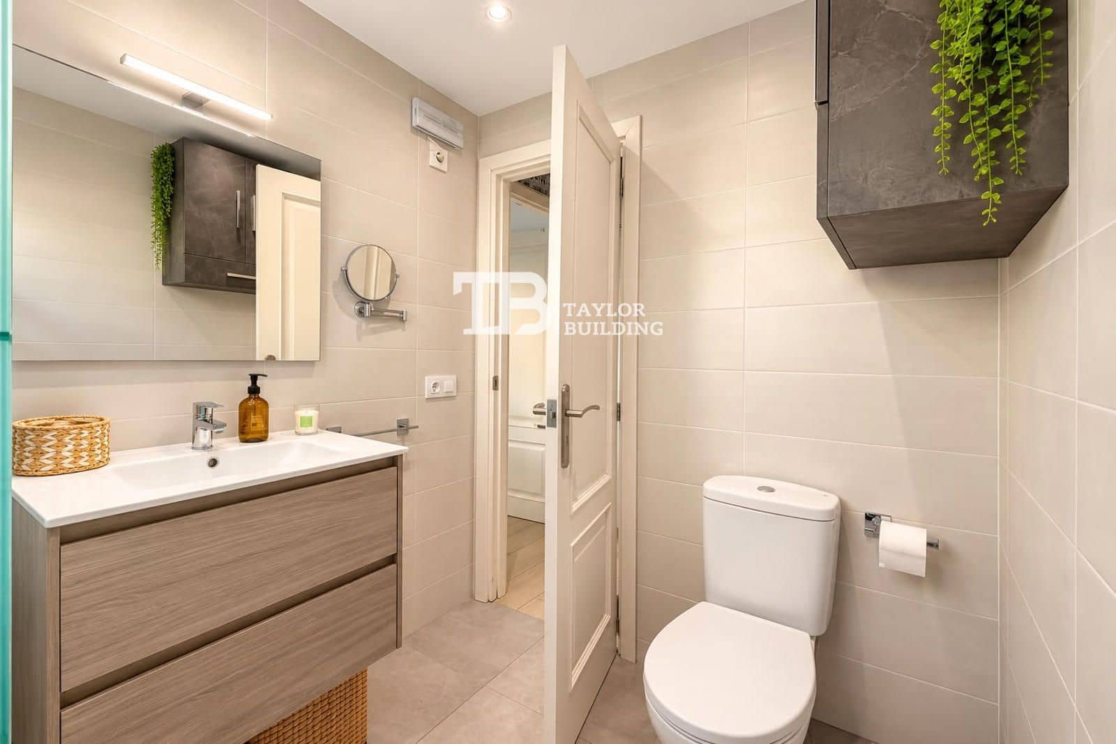 Piso de 2 habitaciones en Santa Ponsa en venta con piscina garaje - 445.000 € (Ref: 10147498)