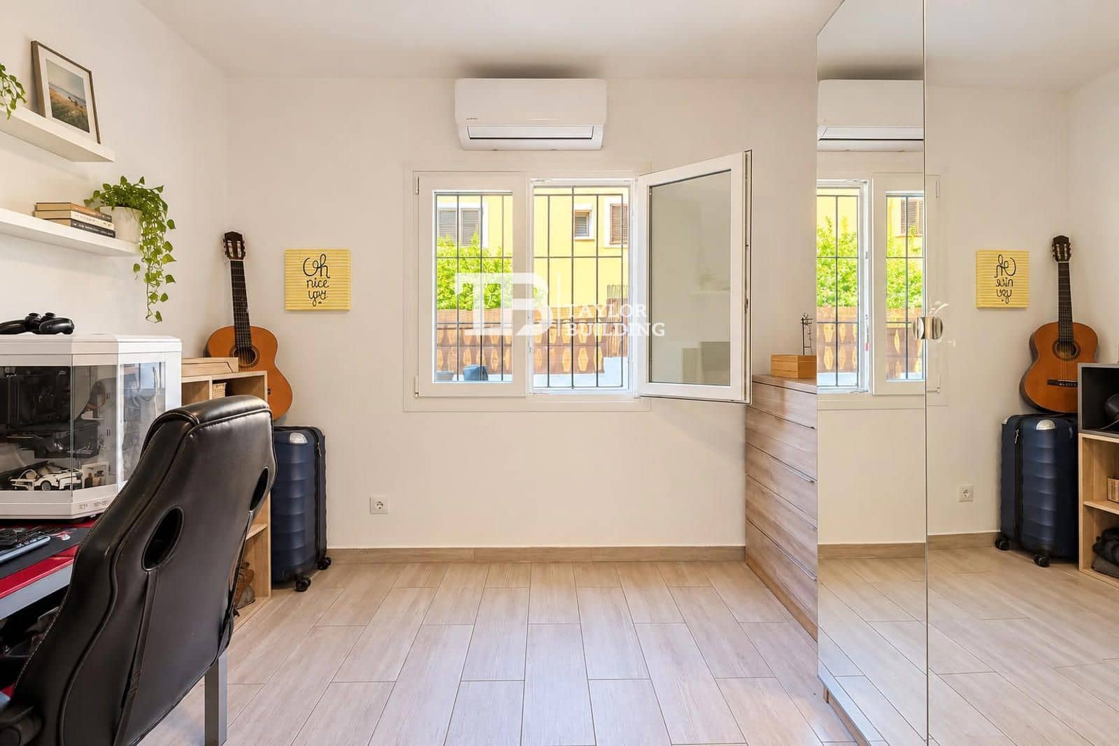 Piso de 2 habitaciones en Santa Ponsa en venta con piscina garaje - 445.000 € (Ref: 10147498)