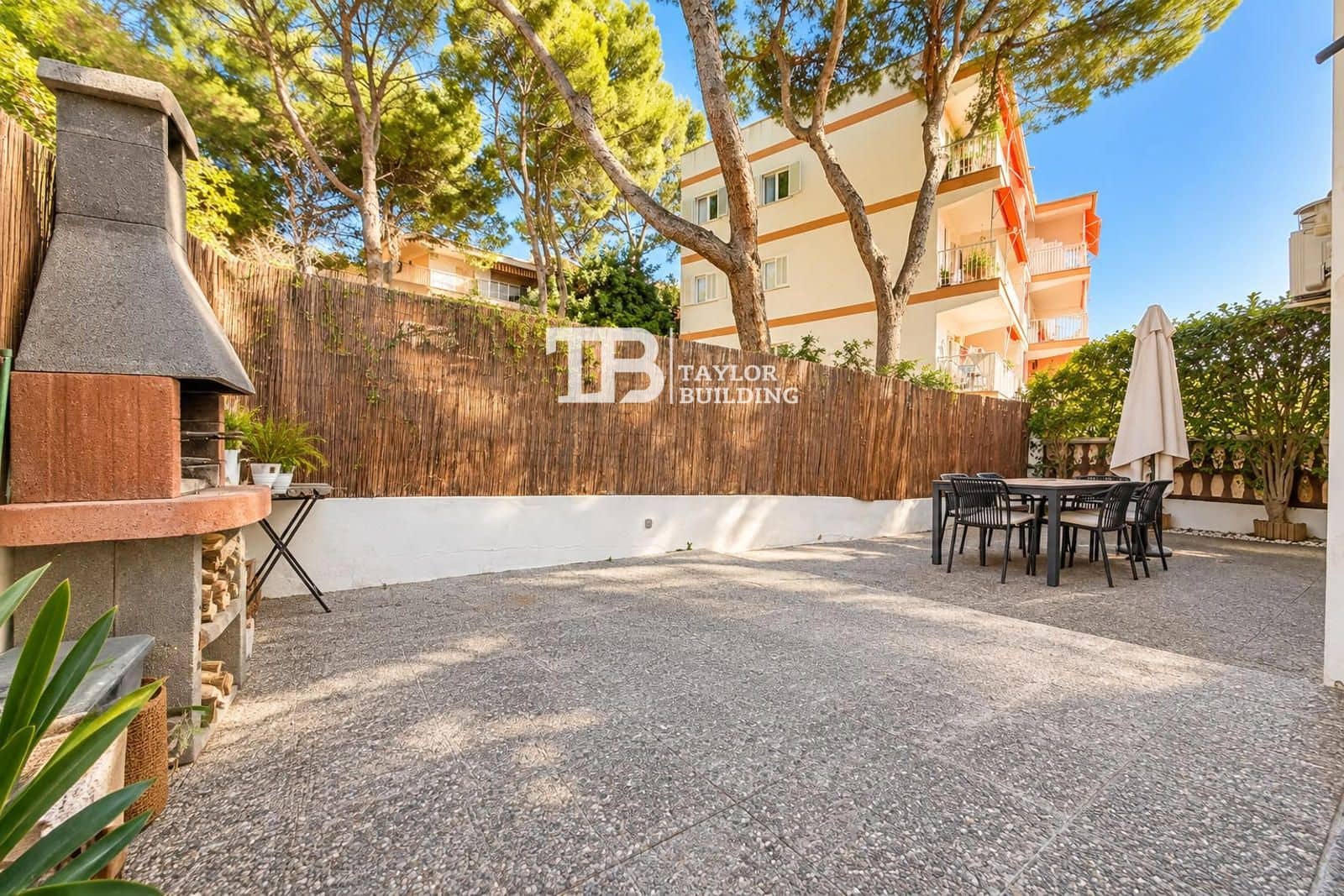 Piso de 2 habitaciones en Santa Ponsa en venta con piscina garaje - 445.000 € (Ref: 10147498)