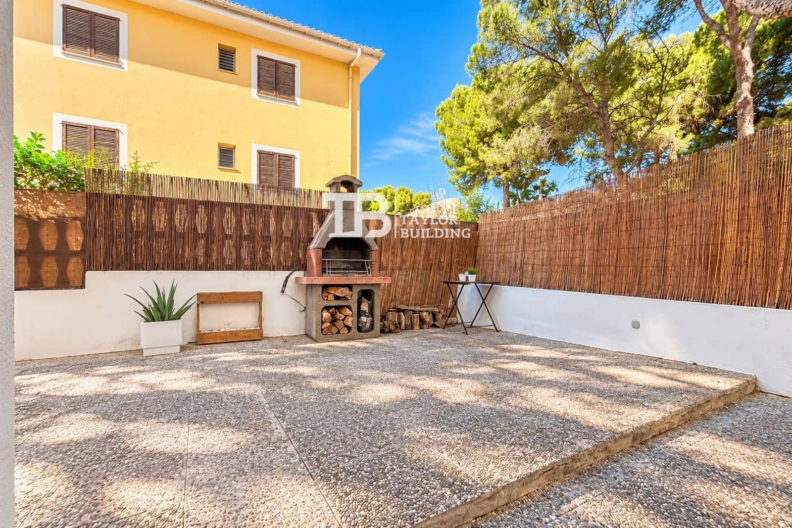 Piso de 2 habitaciones en Santa Ponsa en venta con piscina garaje - 445.000 € (Ref: 10147498)