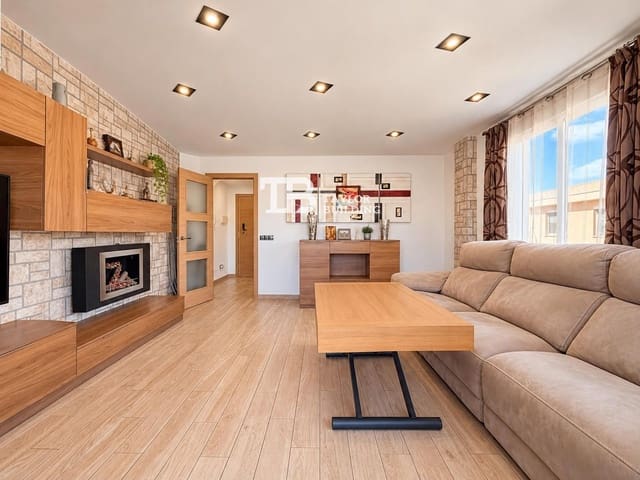 3 makuuhuone Asunto myytävänä paikassa Son Ferrer, Calvià mukana 
autotalli - 439 000 € (Ref: 10156905)