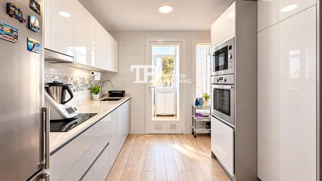 3 makuuhuone Asunto myytävänä paikassa Son Ferrer, Calvià mukana 
autotalli - 439 000 € (Ref: 10156905)