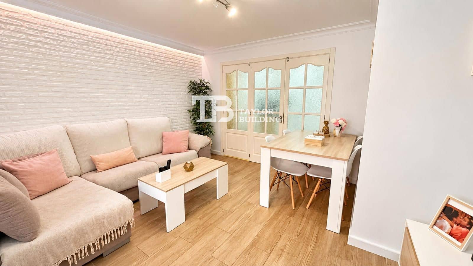 3 bedroom Flat for sale in Palma de Mallorca - € 310,000 (Ref: 10180848)