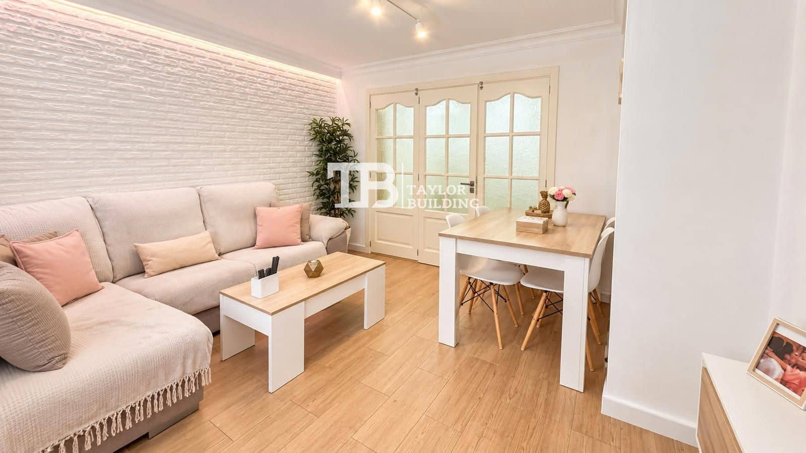 3 bedroom Flat for sale in Palma de Mallorca - € 310,000 (Ref: 10180848)
