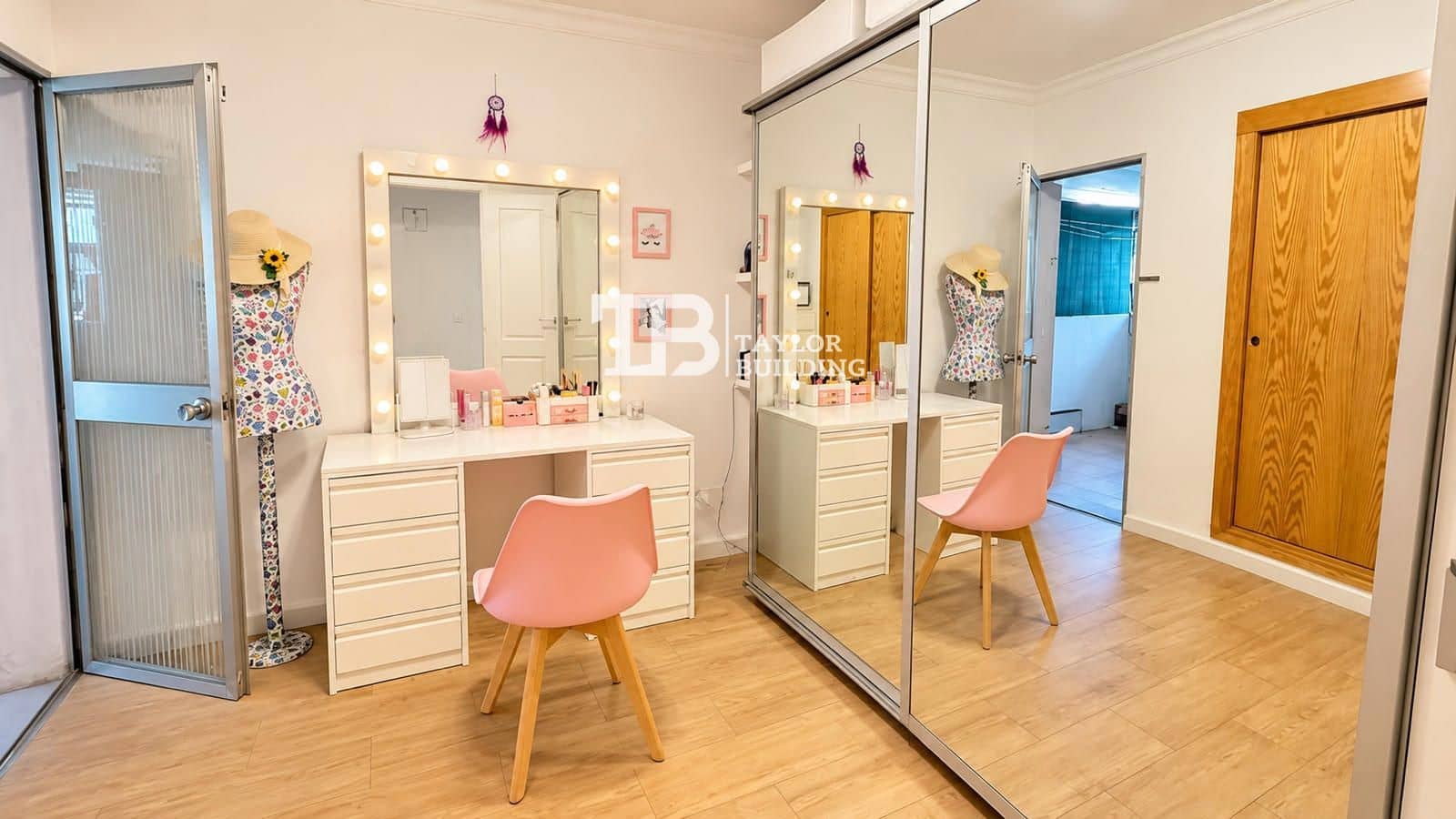 3 bedroom Flat for sale in Palma de Mallorca - € 310,000 (Ref: 10180848)