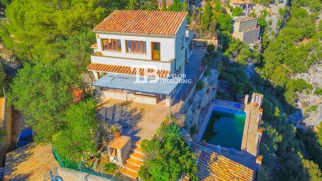 4 chambre Villa/Maison à vendre à Galilea, Puigpunyent avec piscine garage - 860 000 € (Ref: 10181912)
