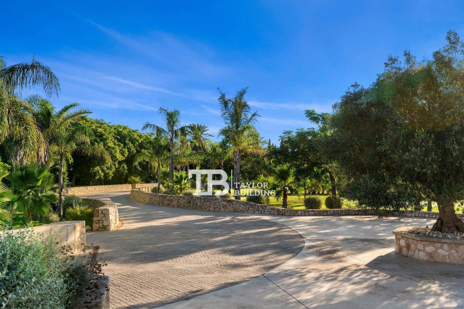 6 soveværelse Villa til salg i Montuiri med swimmingpool garage - € 6.500.000 (Ref: 8350121)