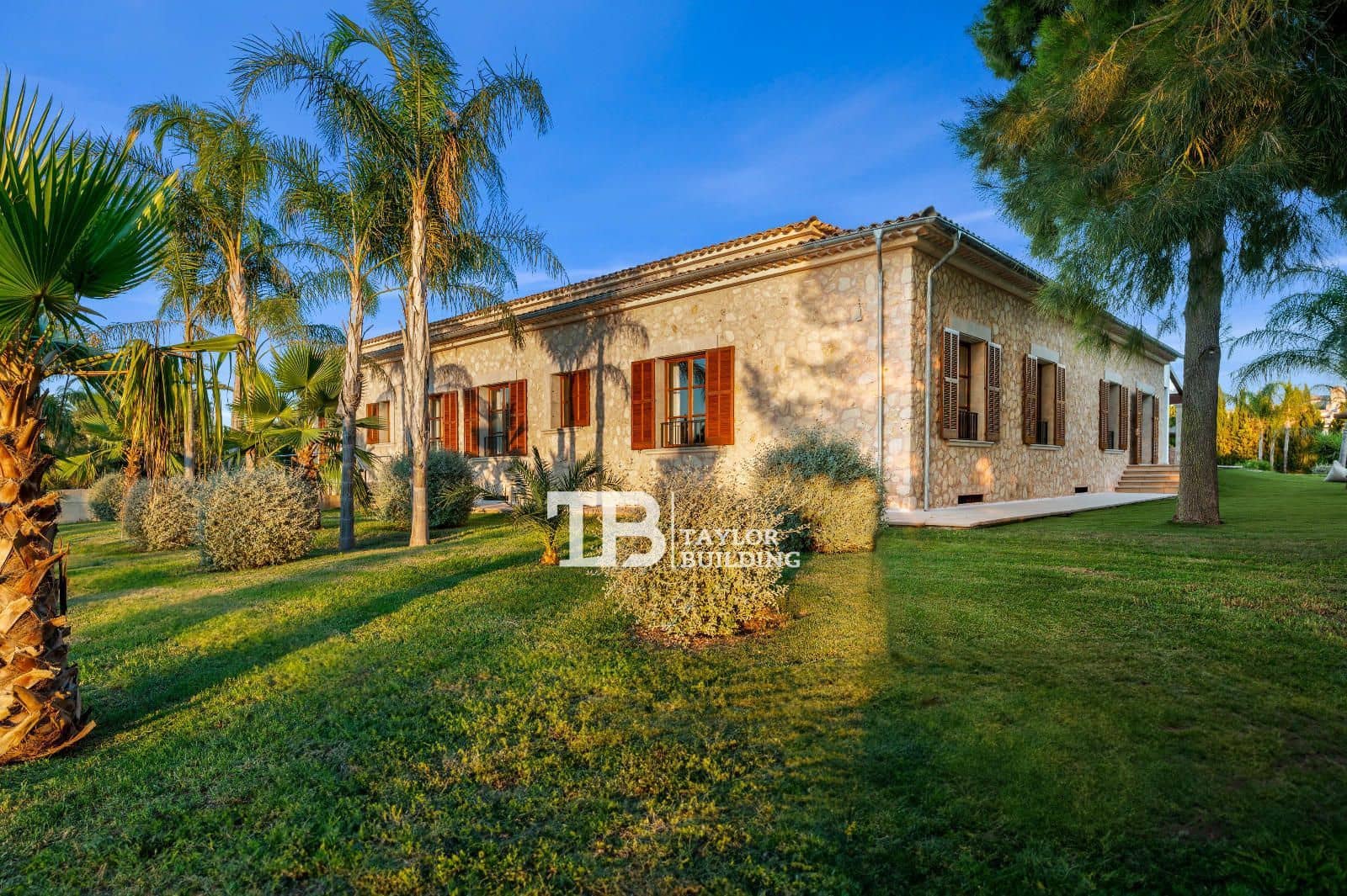 6 soveværelse Villa til salg i Montuiri med swimmingpool garage - € 6.500.000 (Ref: 8350121)