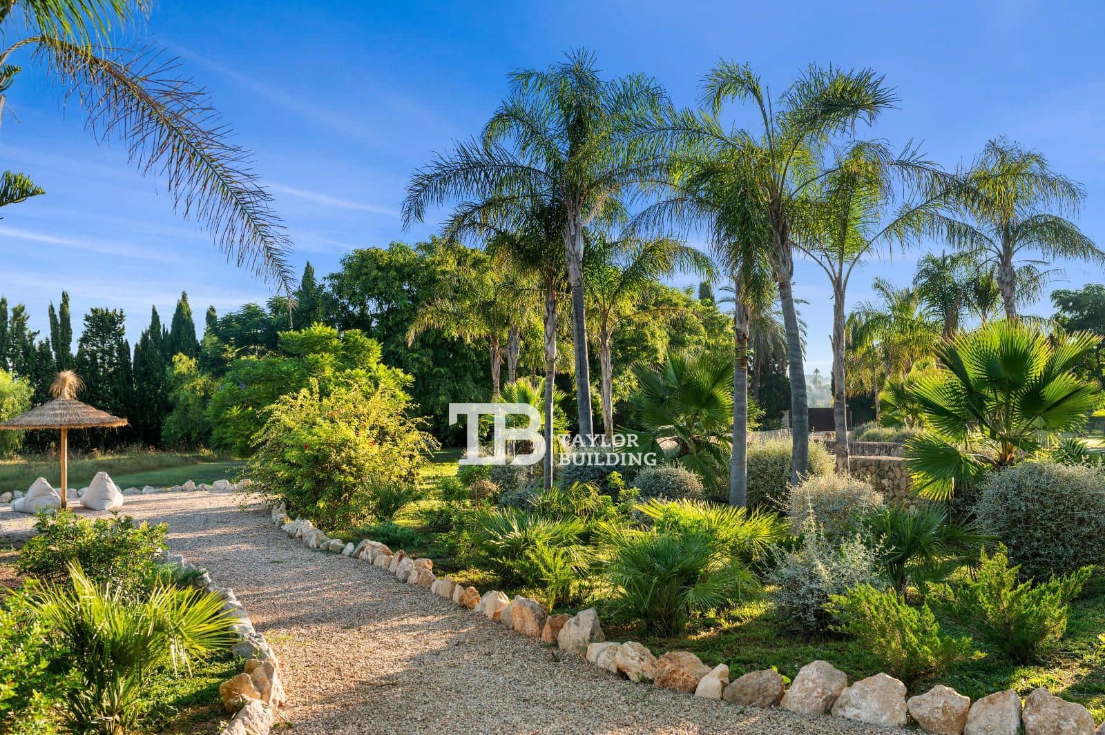 6 soveværelse Villa til salg i Montuiri med swimmingpool garage - € 6.500.000 (Ref: 8350121)