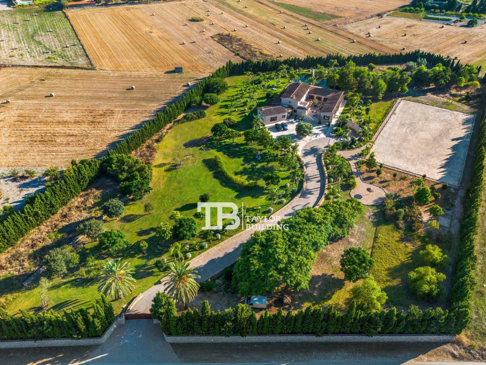 6 soveværelse Villa til salg i Montuiri med swimmingpool garage - € 6.500.000 (Ref: 8350121)