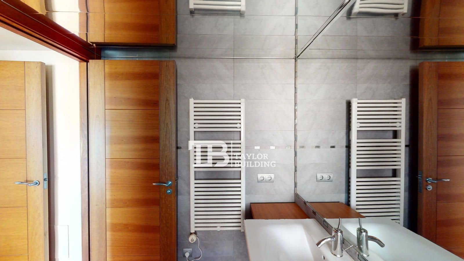 3 bedroom Penthouse for sale in Palma de Mallorca with garage - € 1,350,000 (Ref: 8528643)