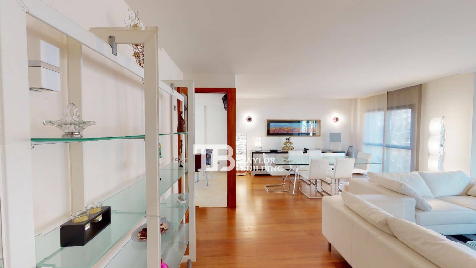 3 bedroom Flat for sale in Palma de Mallorca with garage - € 950,000 (Ref: 8528644)