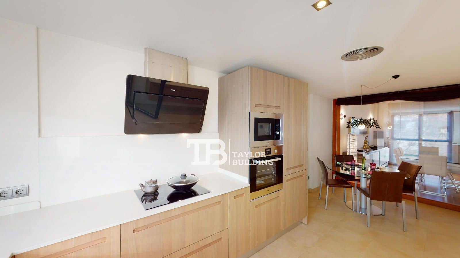 3 bedroom Flat for sale in Palma de Mallorca - € 950,000 (Ref: 8532412)