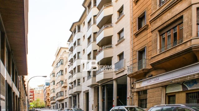 4 slaapkamer Flat te koop in Plaça dels Patins, Palma de Mallorca - € 890.000 (Ref: 8533057)