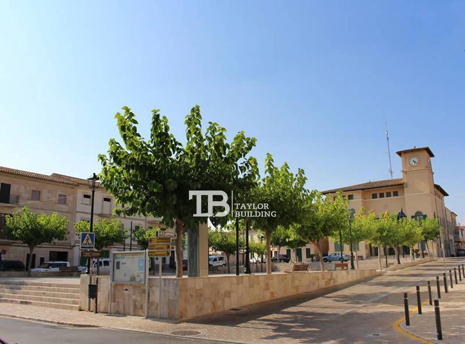 3 soveværelse Byhus til salg i Ses Salines med swimmingpool garage - € 690.000 (Ref: 8555167)