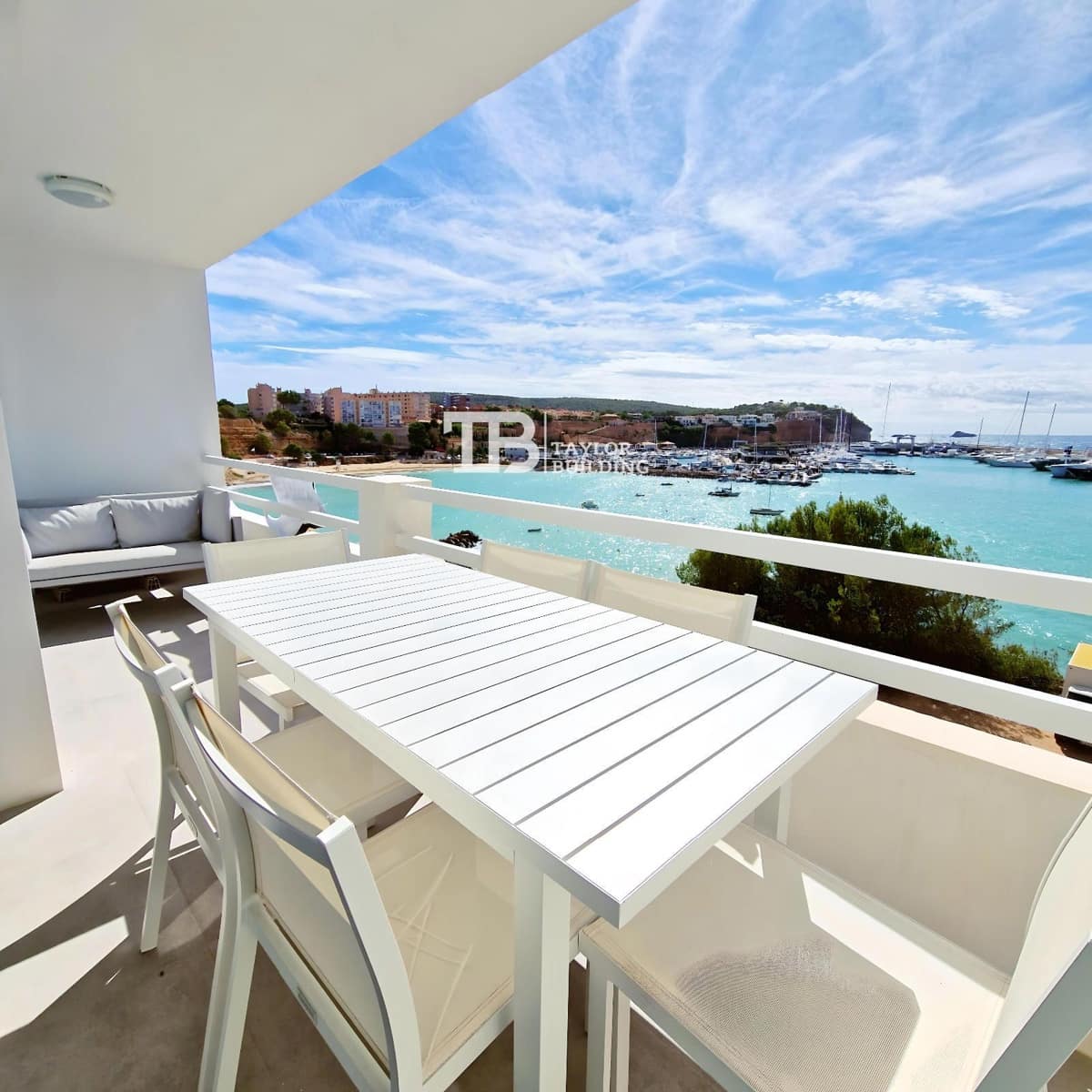 2 soverom Leilighet til salgs i El Toro / Port Adriano - € 520 000 (Ref: 8607872)