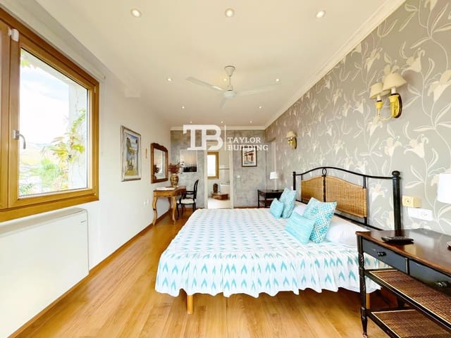 9 soverom Villa til salgs i Peguera / Paguera, Calvià med svømmebasseng garasje - € 4 200 000 (Ref: 8625647)