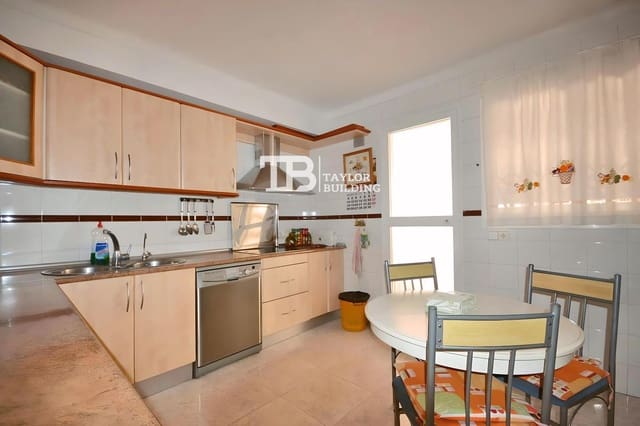Piso de 4 habitaciones en El Camp Redo, Palma de Mallorca en venta con garaje - 599.000 € (Ref: 8848181)