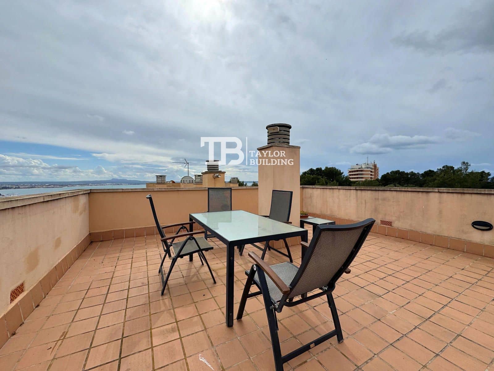 3 soveværelse Penthouse til salg i Palma de Mallorca med swimmingpool garage - € 1.200.000 (Ref: 9002427)