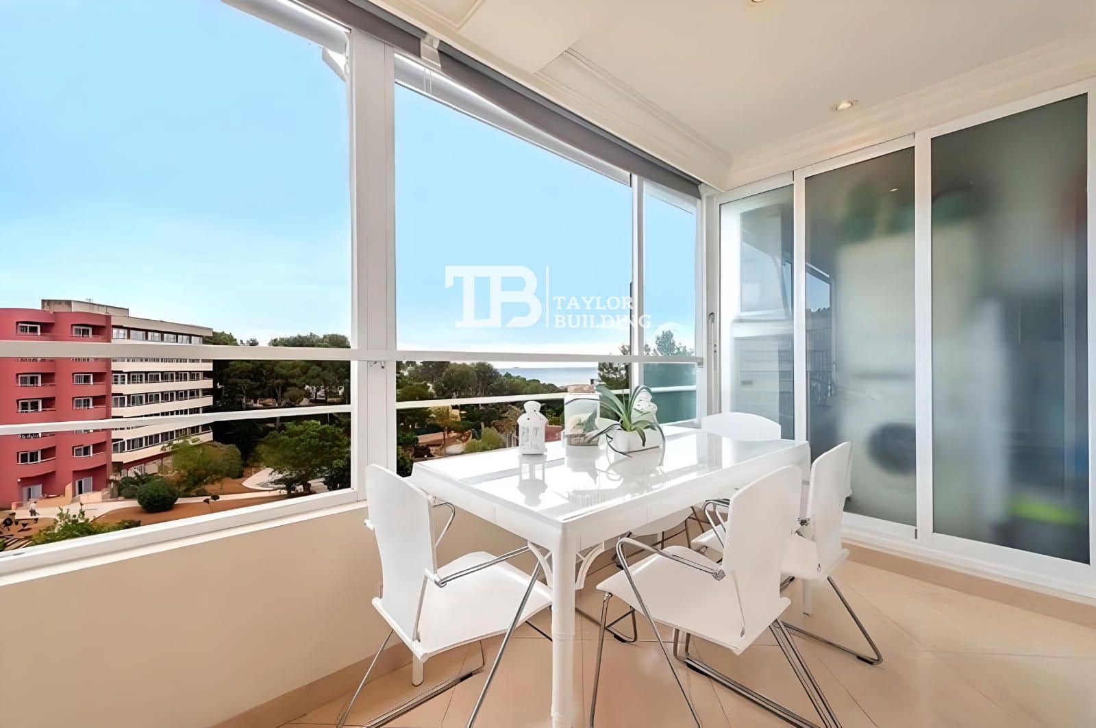 2 soveværelse Penthouse til salg i Portals Nous med garage - € 395.000 (Ref: 9043970)