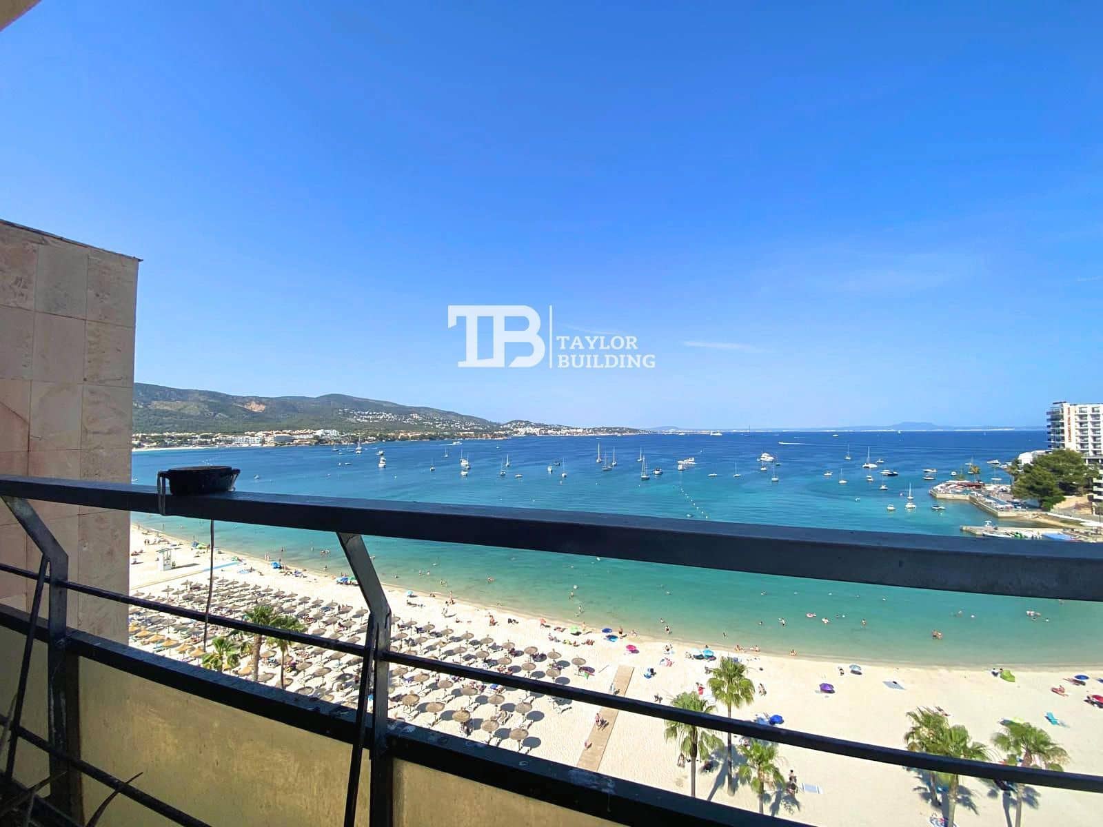 2 soveværelse Penthouse til salg i Palmanova med garage - € 645.000 (Ref: 9084625)