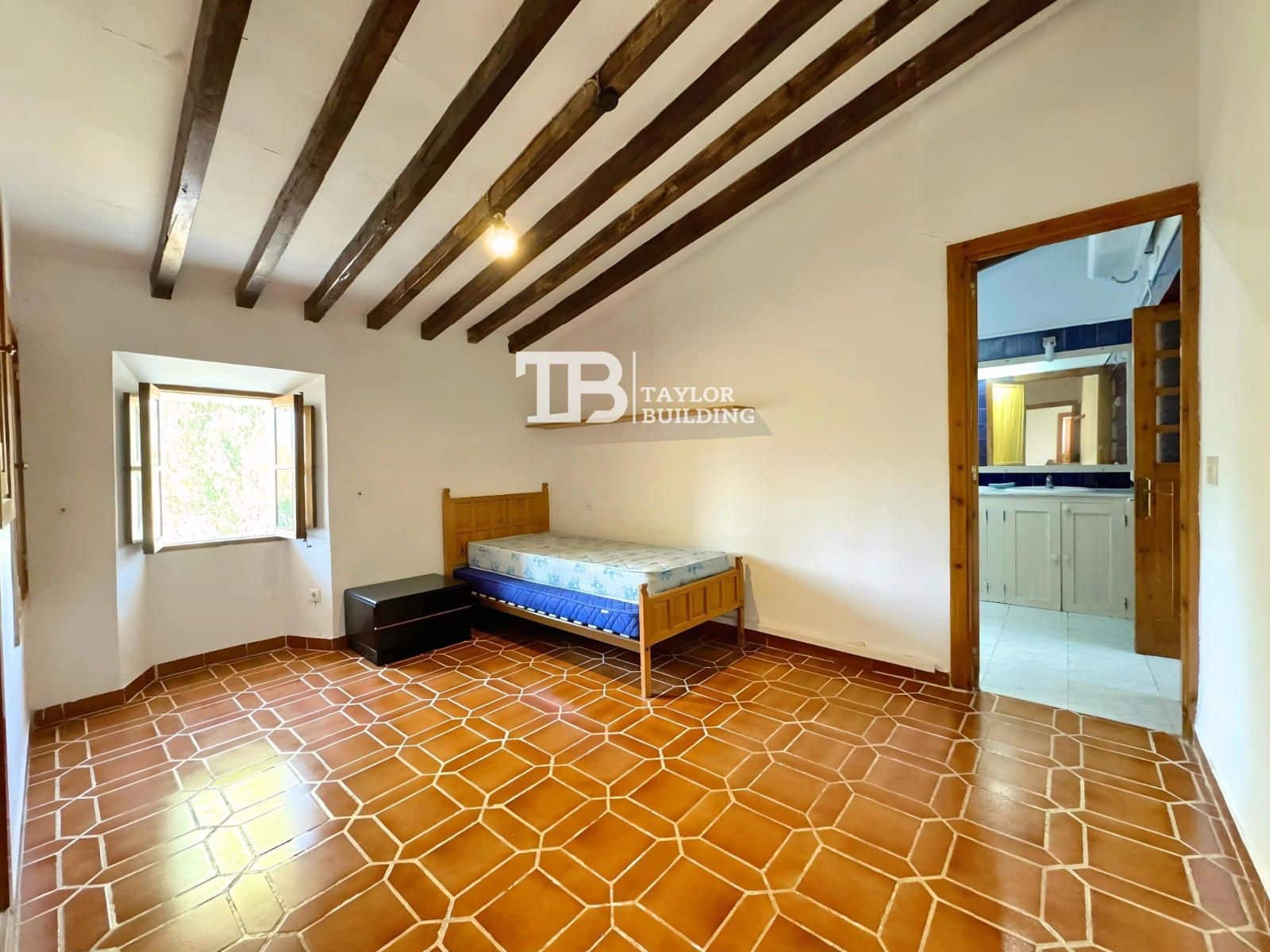 8 soverom Villa til salgs i Establiments med garasje - € 1 399 990 (Ref: 9108096)