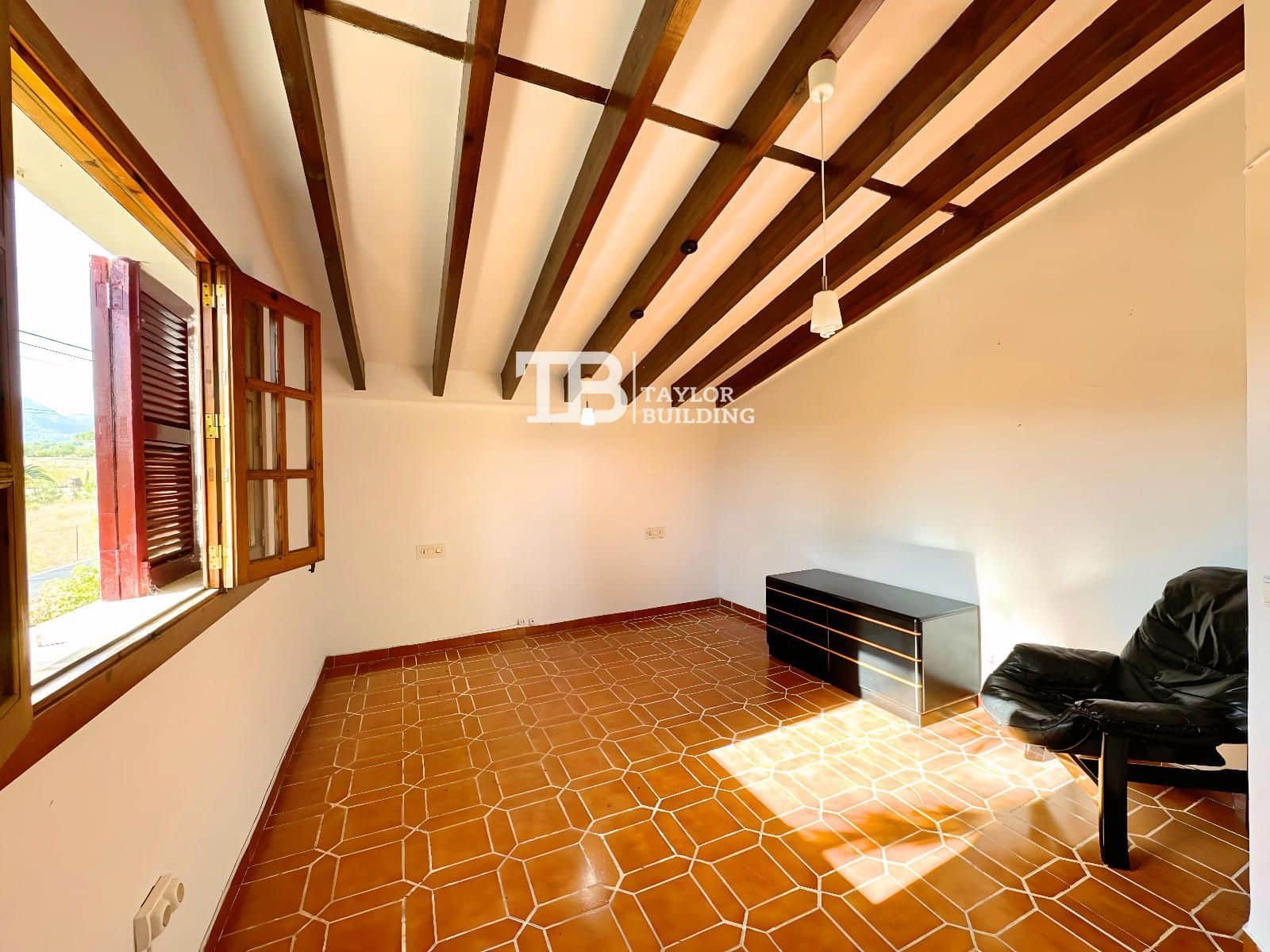 8 soverom Villa til salgs i Establiments med garasje - € 1 399 990 (Ref: 9108096)